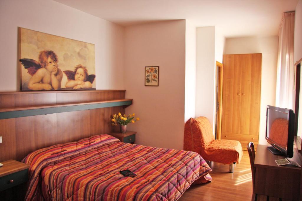 Hotel Los Angeles Assisi Oda fotoğraf
